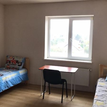 Зручне Помешкання В Центрі Міста Саме Для Вас. Berdychiv Esterno foto